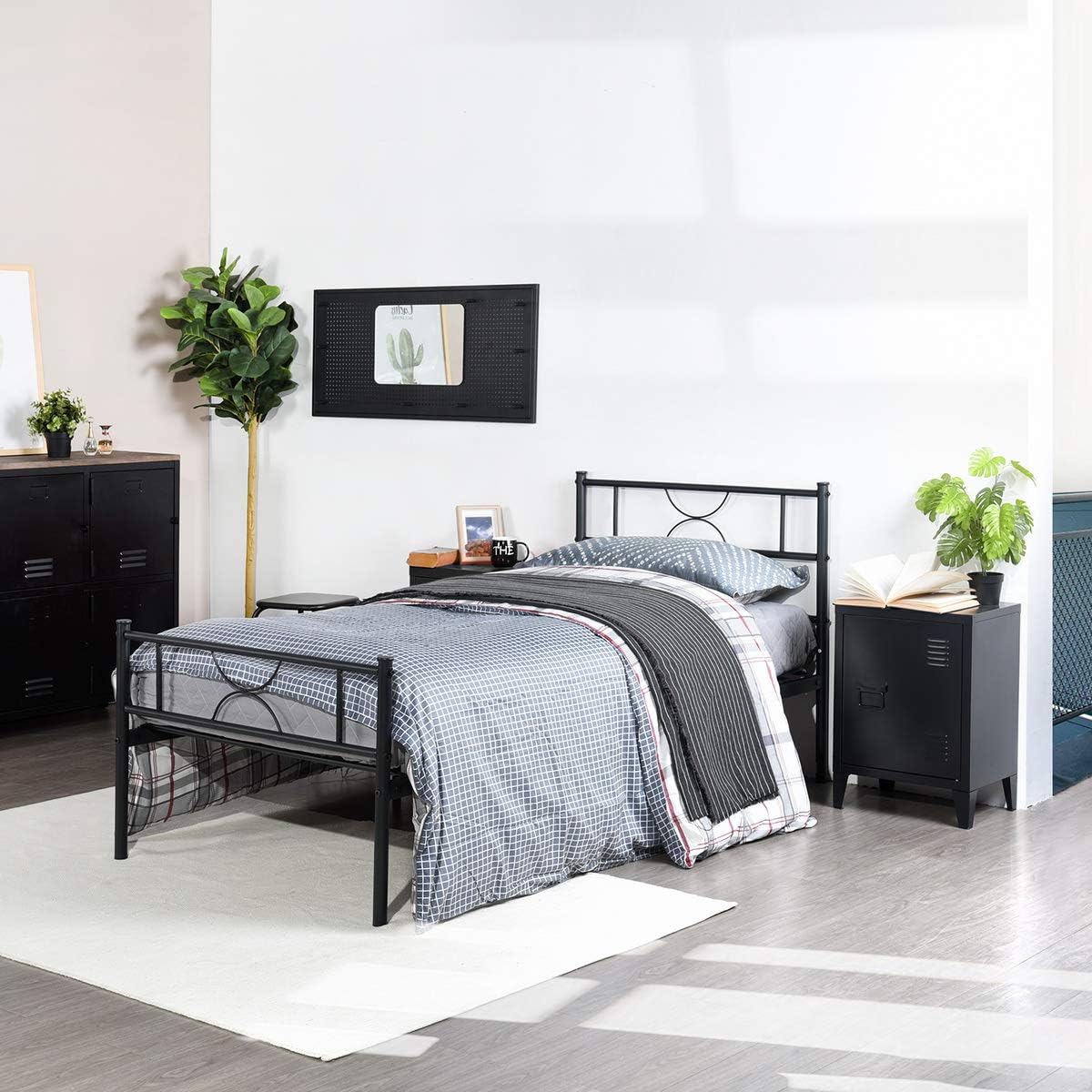 Black Metal Platform Bed Frame with Headboard and Footboard Twin Size N75692