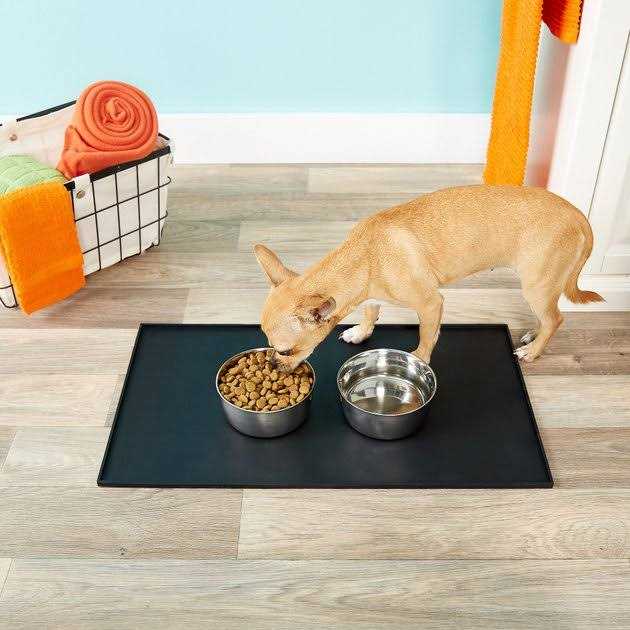 Heavy-Duty Feeding Mat K465838