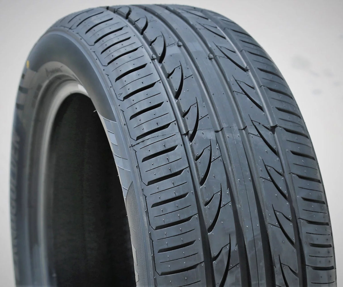 215/45ZR18 89W High Performance Tire B248273