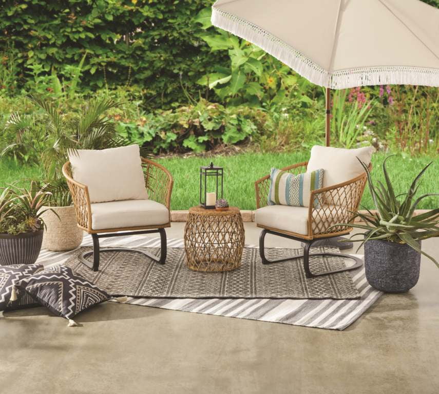 3-Piece White Wicker Outdoor Chat Set M14845